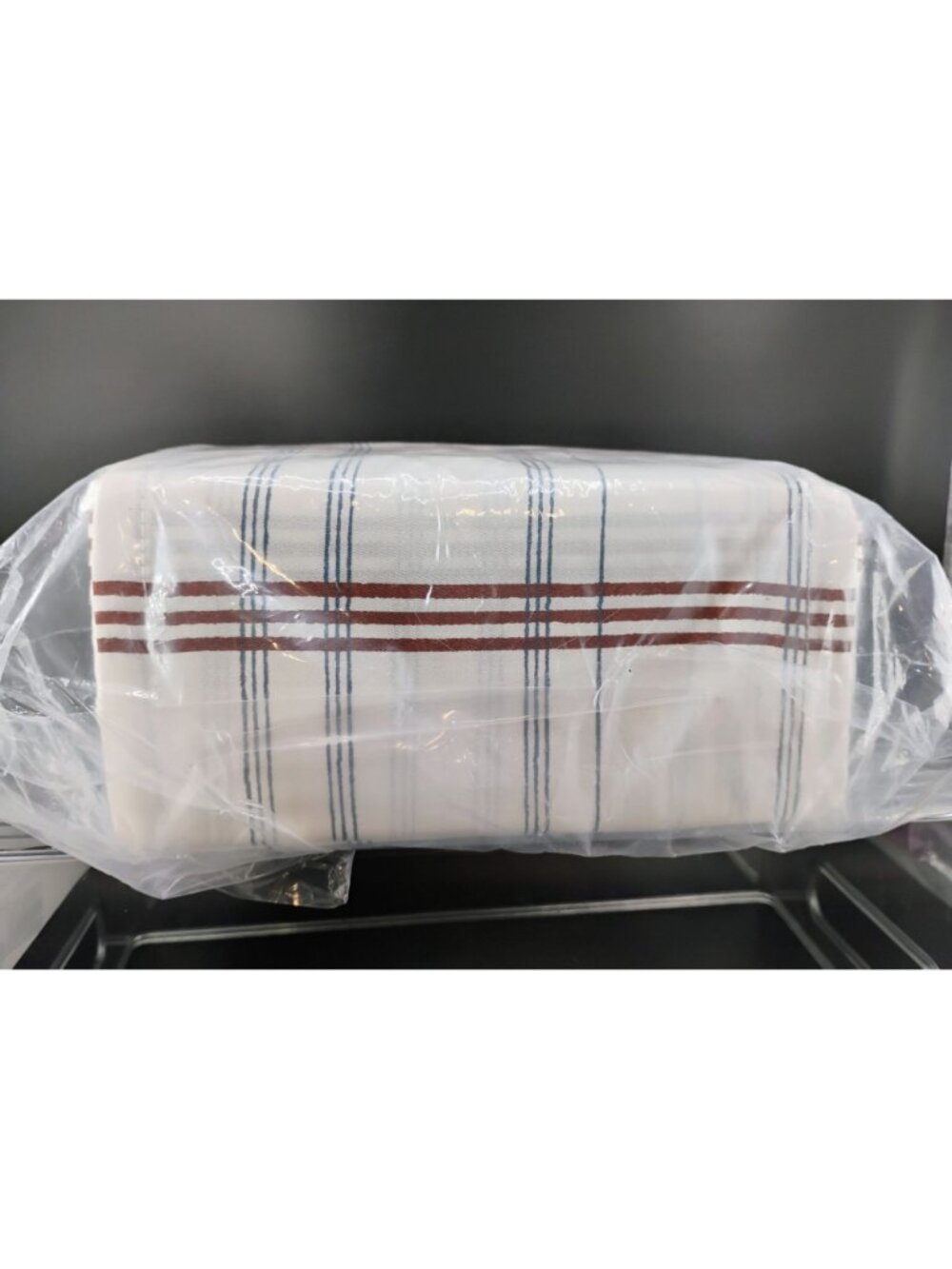 TwinXL Plaid Sheet Set With Flat & Fitted Sheets + Pillowcase - Picture 6 of 7